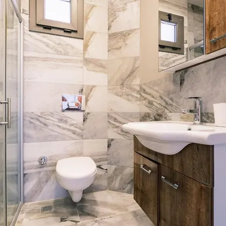 Chic Flat W Balcony 3 Min To In Αλικαρνασσός