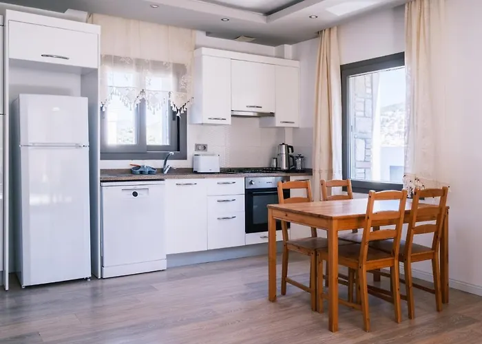 Chic Flat W Balcony 3 Min To In